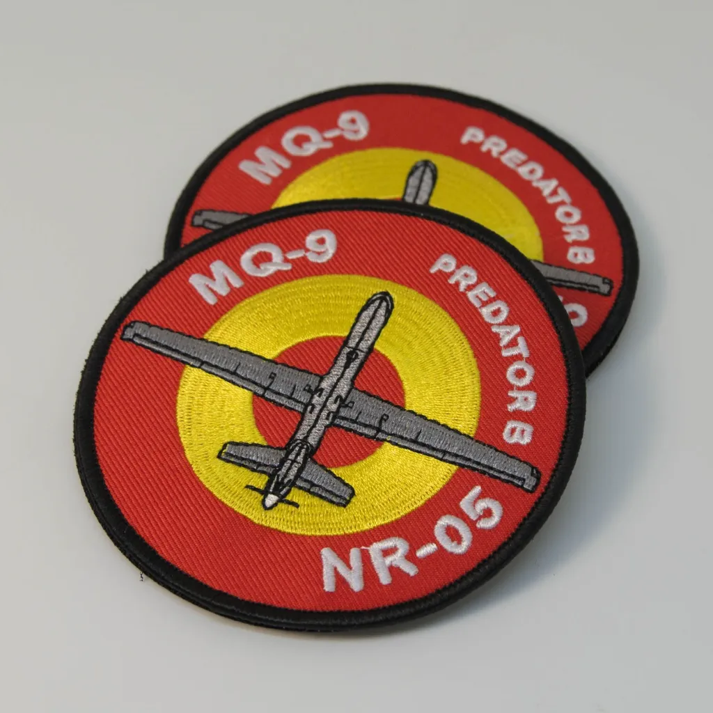 PREDATOR B PAREJA.webp