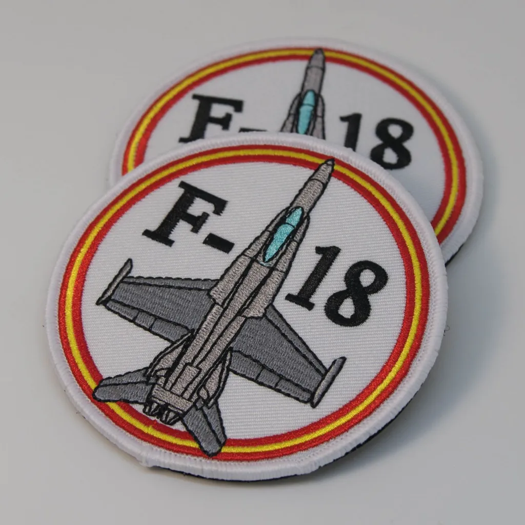 F18 BLANCO PAREJA.webp